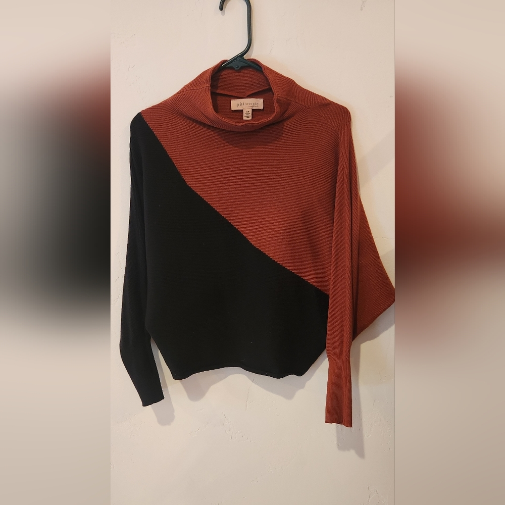 Philosophy sweater size small